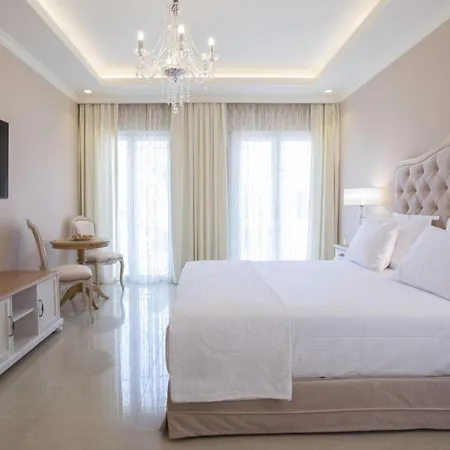 Vk Luxury Suites With Private Parking (Adults Only) Apartment *