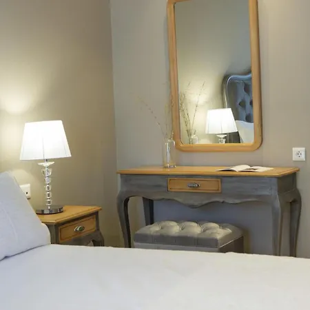 Vk Luxury Suites With Private Parking (Adults Only) Apartment *