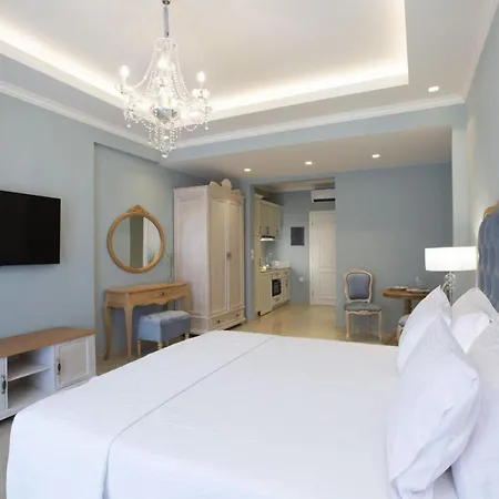 Vk Luxury Suites With Private Parking (Adults Only) *