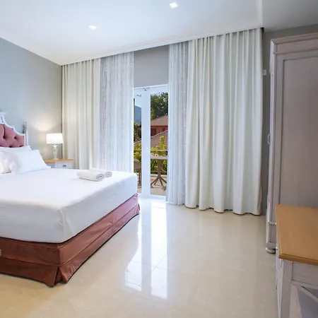 Vk Luxury Suites With Private Parking (Adults Only) Apartment *
